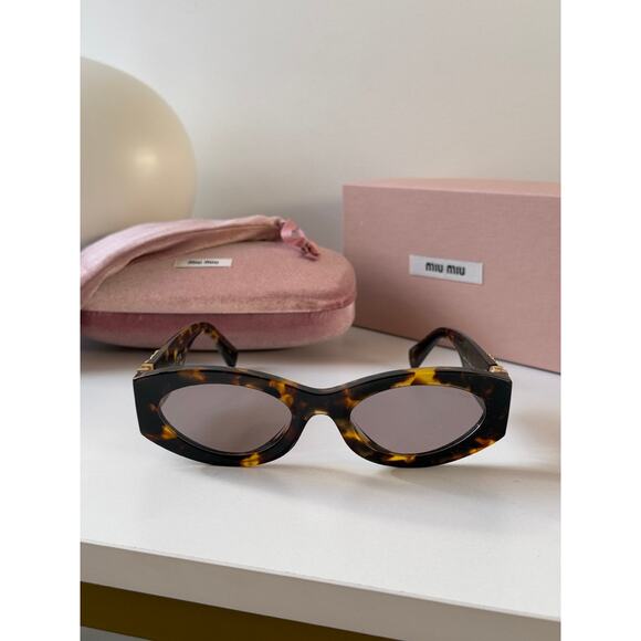 NEW Miu Miu MU11WS Tortoise Brown Oval Thick Rim Sunglasses main image 4